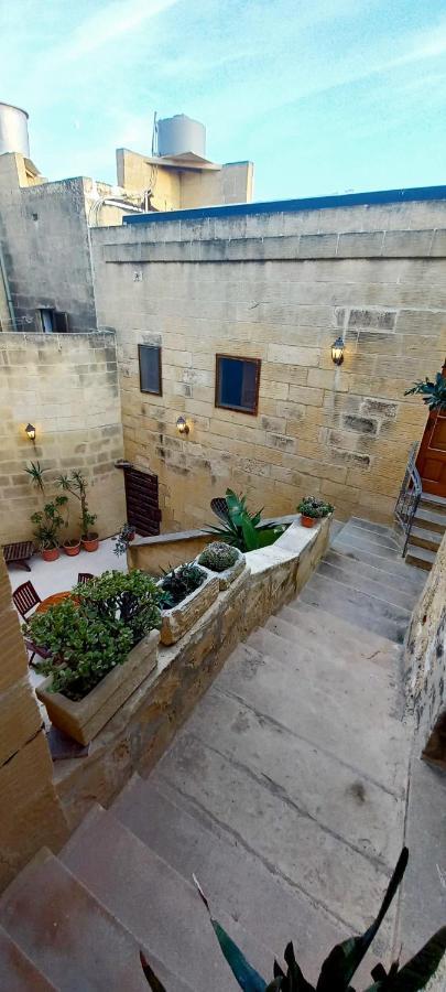 Ta Majsi Farmhouse With Indoor Heated Pool 圣劳伦斯 外观 照片